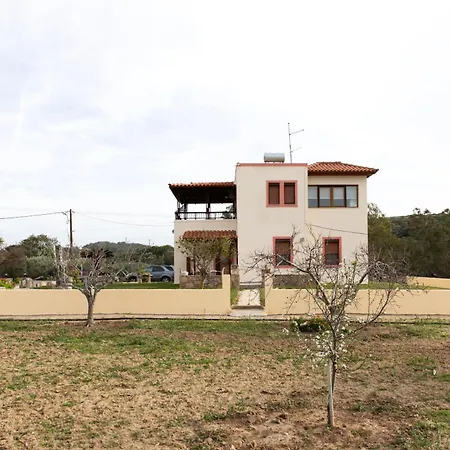 Antonis Holiday home *