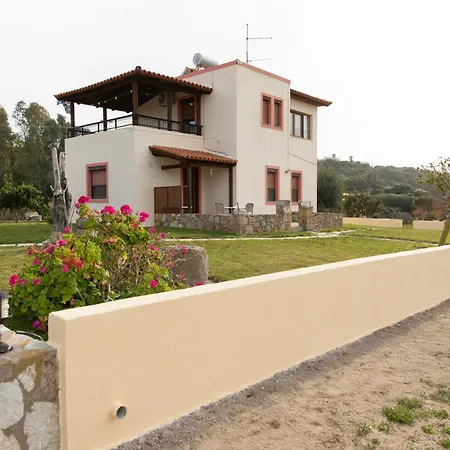 Semesterbostad Antonis *